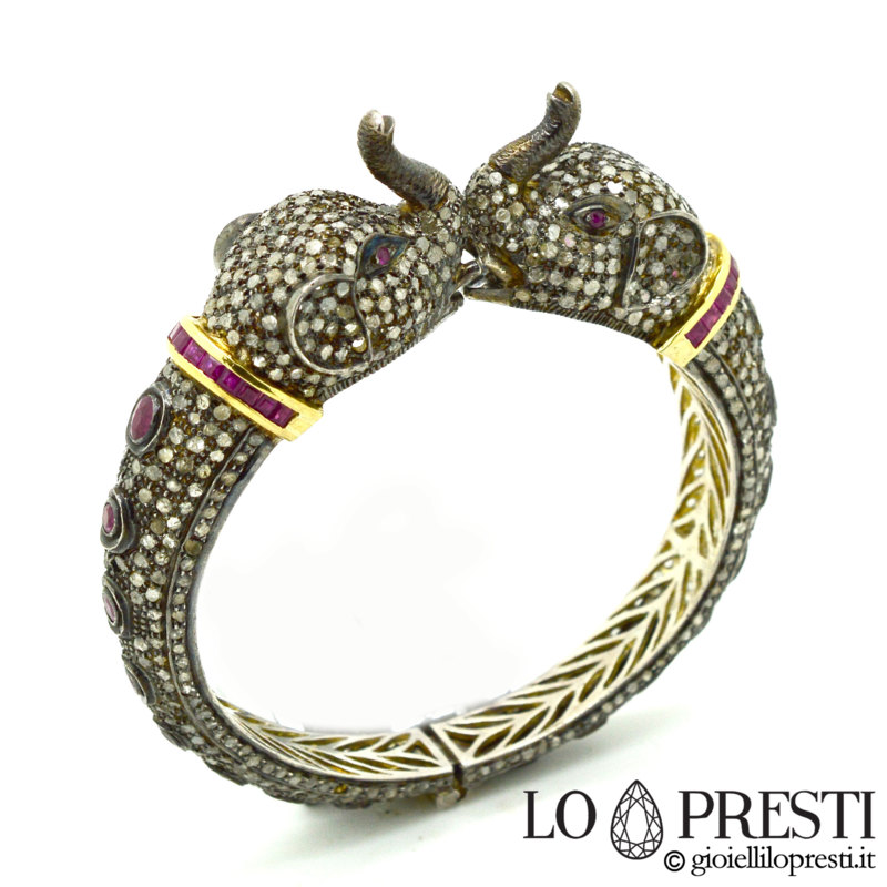 Bracciale con diamanti e rubini-bracciale rigido con diamanti scultura con elefanti- Gioiello artiginale unico